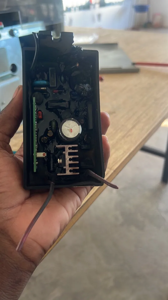 Burnt original OEM contactor card