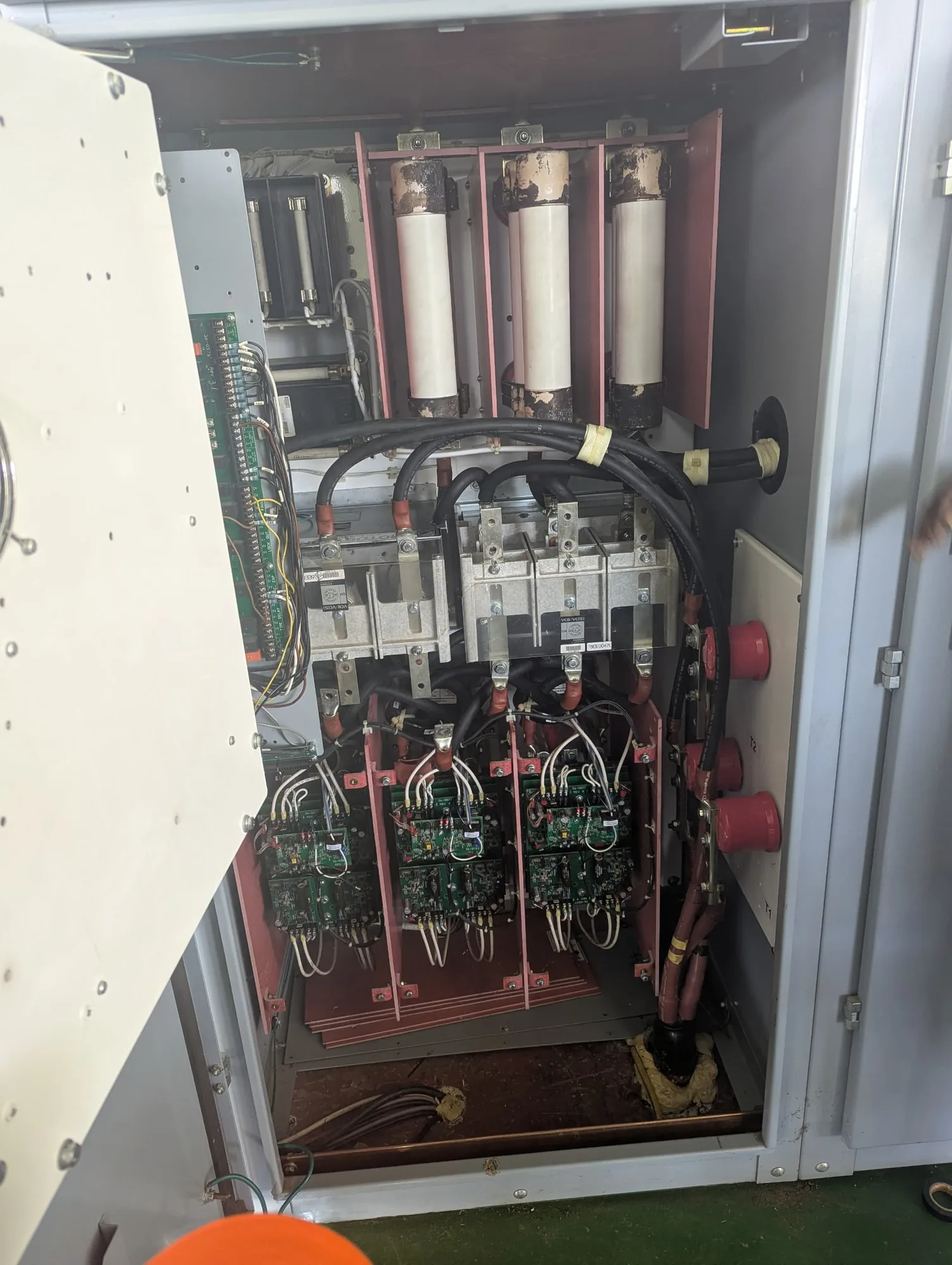 Voltage stabiliser repair