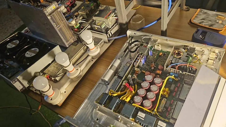 Test rig beside the unit during diagnosis